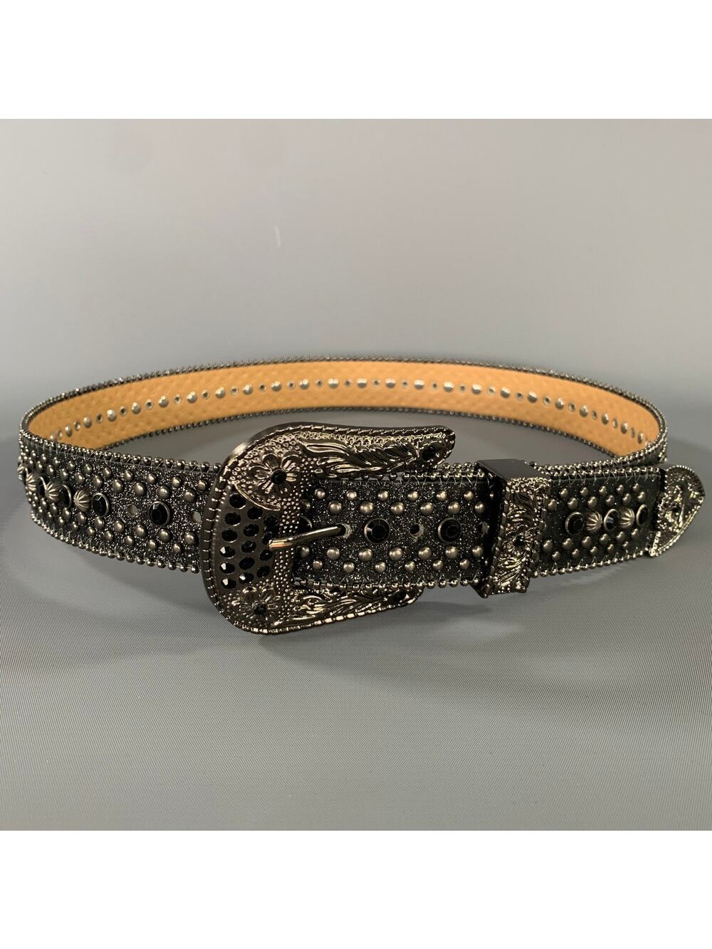 NO BRAND Size M Black Silver Rhinestones Leather Belt